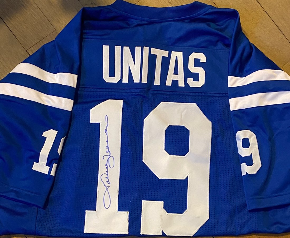 JOHNNY UNITAS AUTOGRAPHED JERSEY (1 of 1)