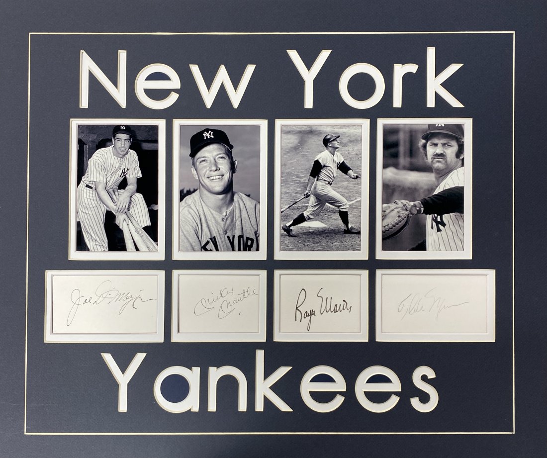 NEW YORK YANKEES AUTOGRAPHED LEGENDS DISPLAY MUNSON (1 of 1)