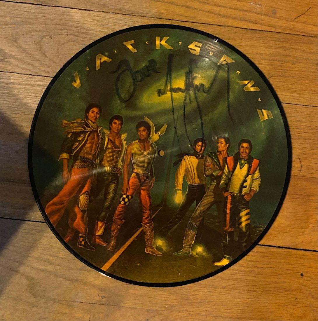 MICHAEL JACKSON AUTOGRAPHED ALBUM PICTURE DISC (1 of 1)