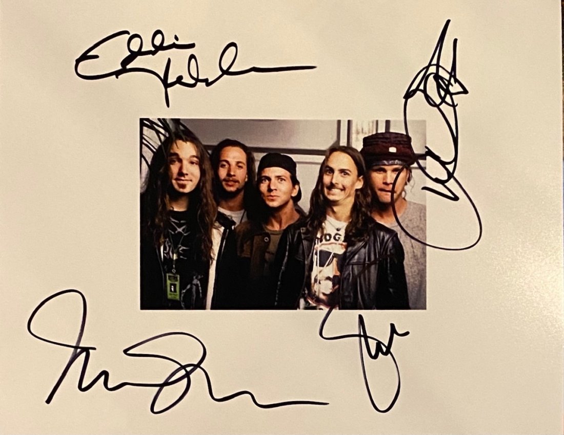 PEARL JAM AUTOGRAPHED 8X10 (1 of 1)