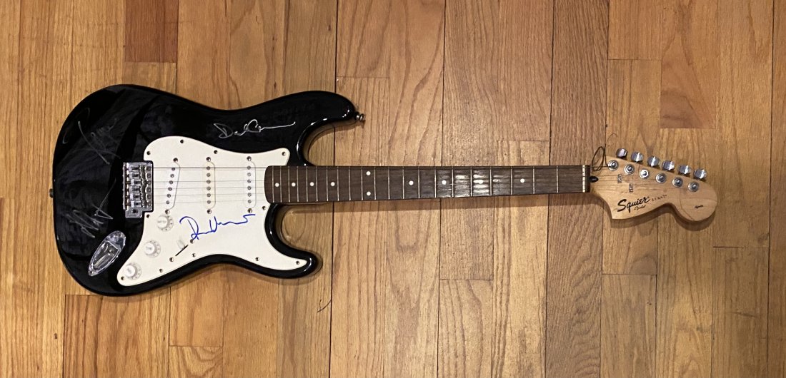 Pink Floyd Autographed Guitar All 4 Members!!! (1 of 1)