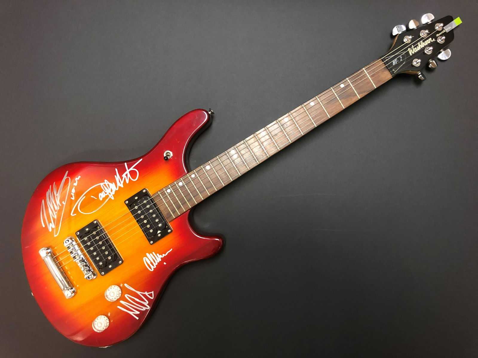 Van Halen Autographed Guitar, dave eddie alex michael (1 of 1)