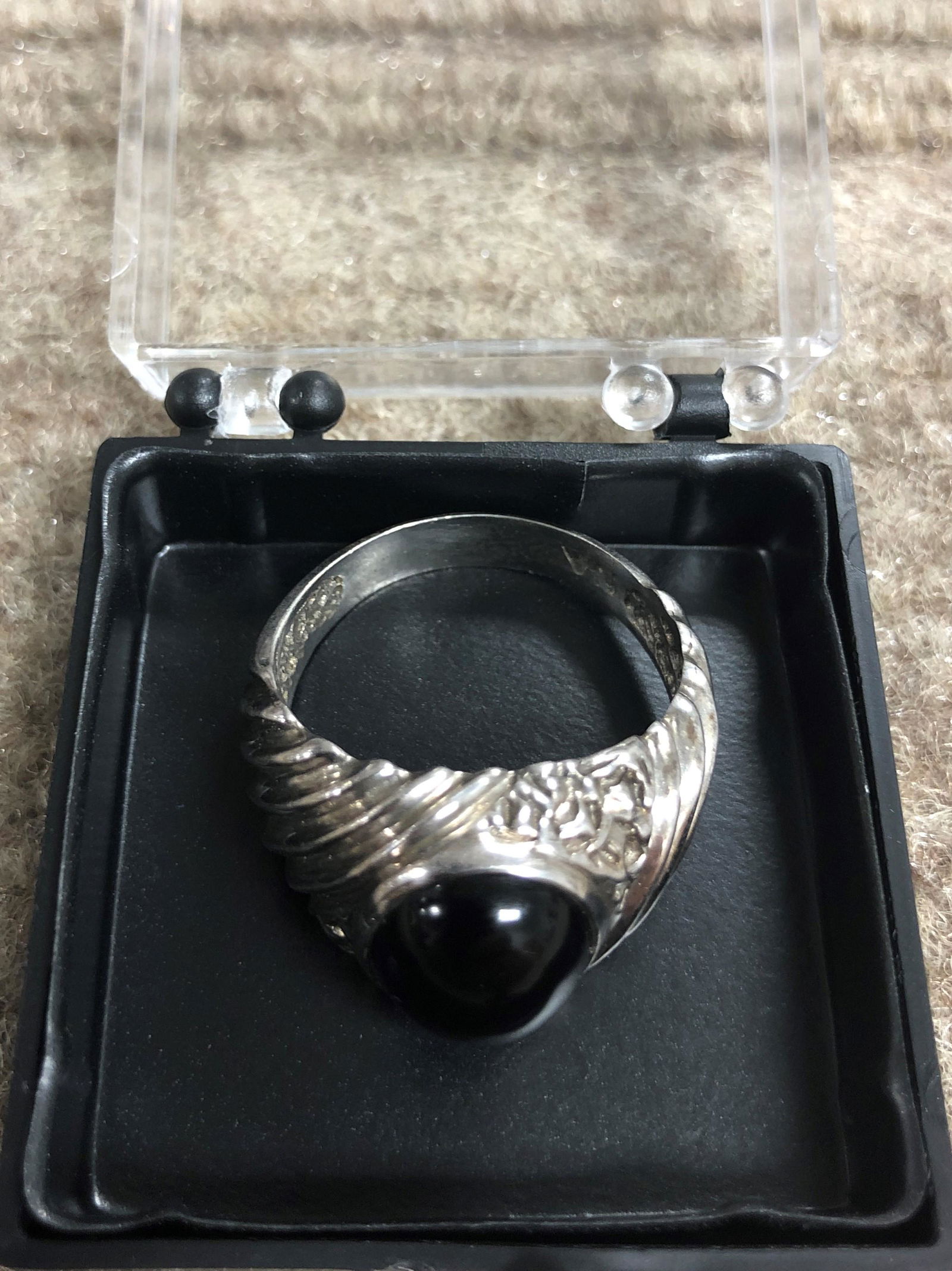 Jimi Hendrix Worn Pinky Ring, with Letter from Original (1 of 1)