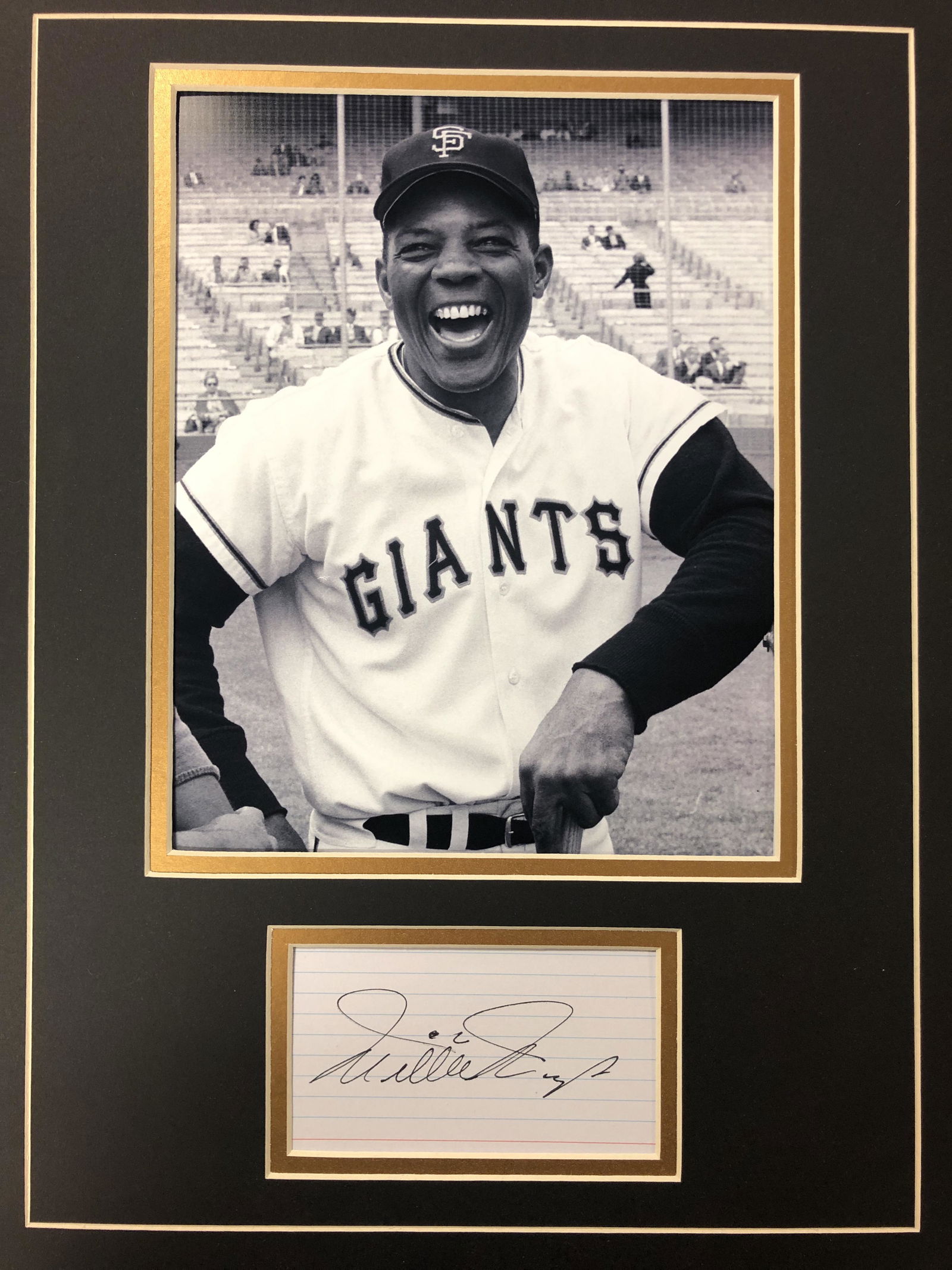 Willie Mays  Autograph Display (1 of 1)
