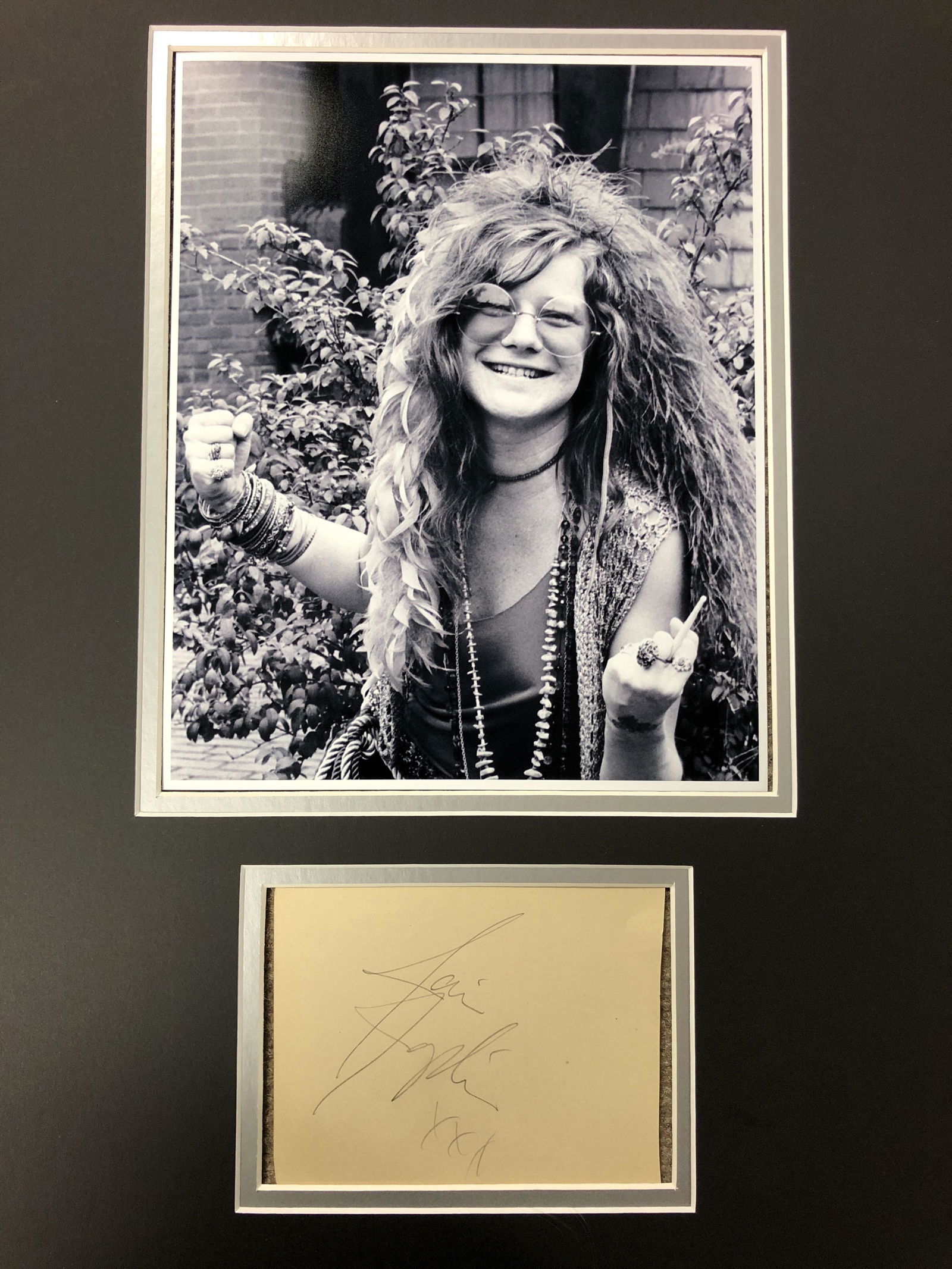 Janis Joplin Autograph Display,MOCK UP, Final product (1 of 1)