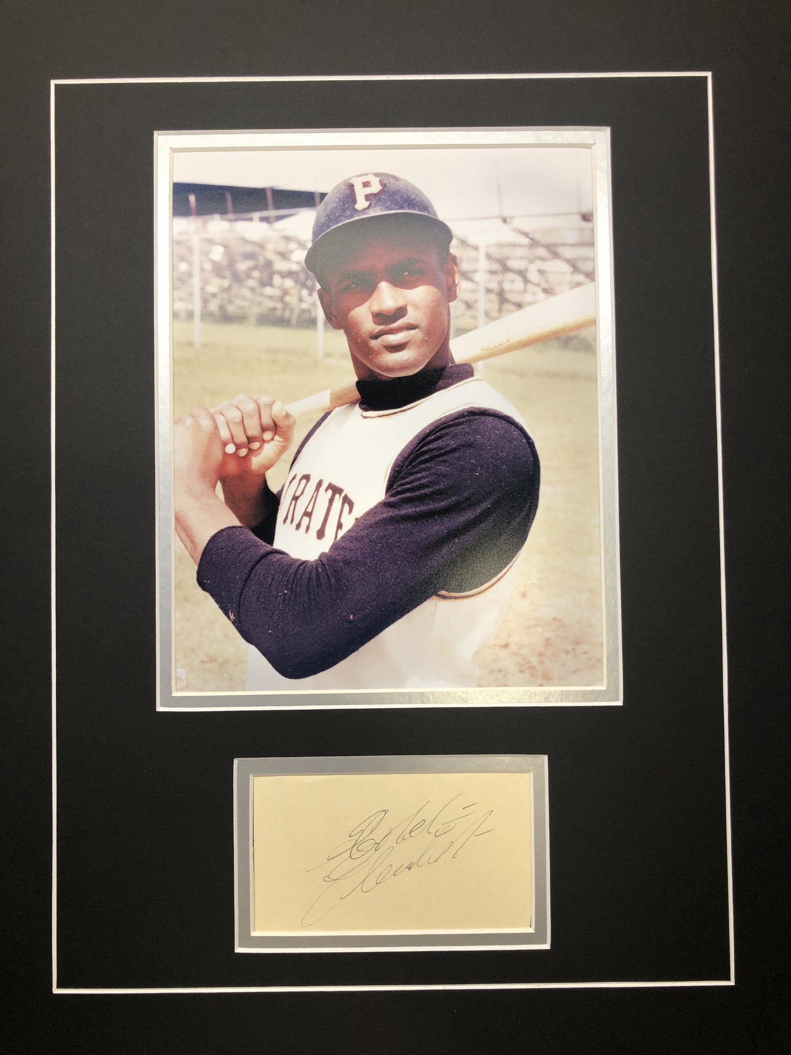 Roberto Clemente Autograph Display, MOCK UP, not framed (1 of 1)