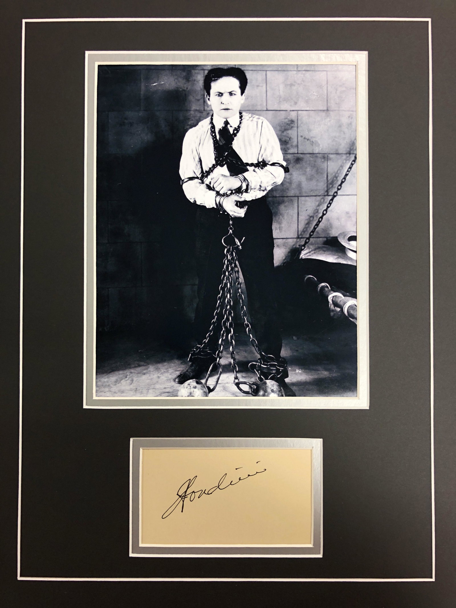 Harry Houdini Autographed Display (1 of 1)