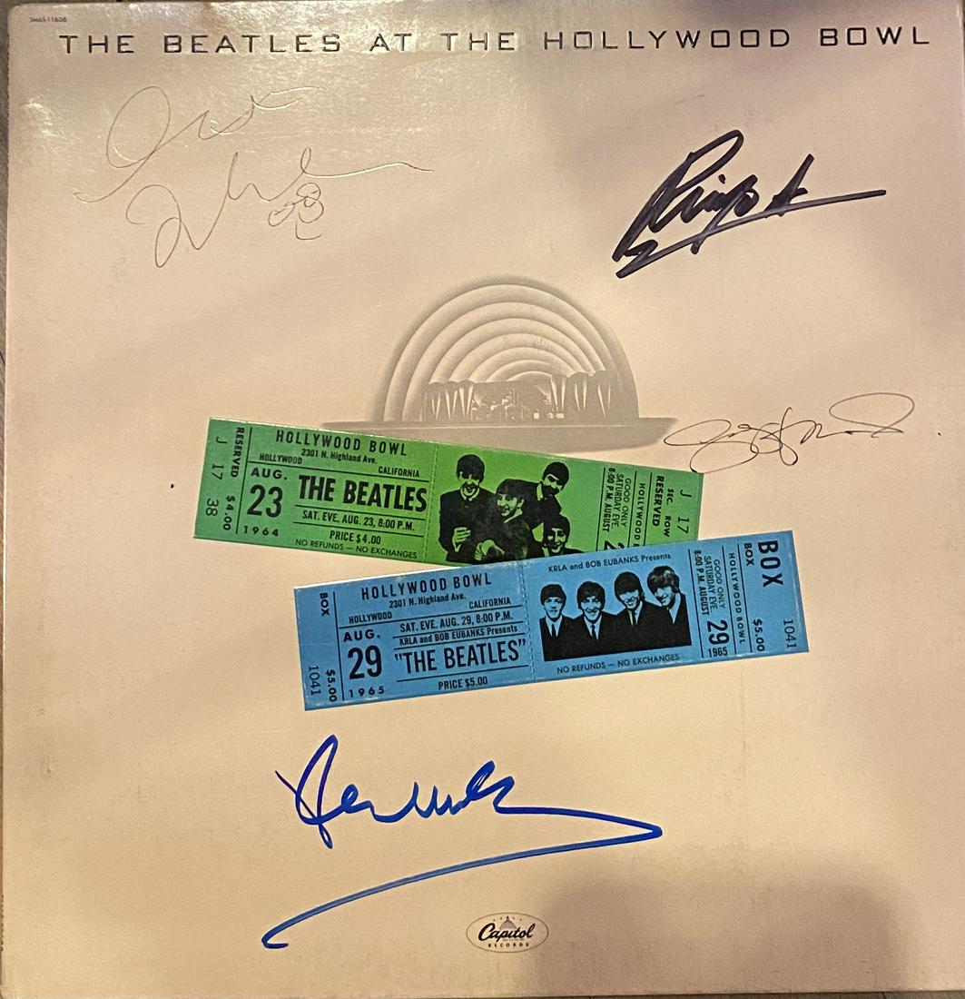 The Beatles AUTOGRAPHED Album Lennon PAUL GEORGE RINGO (1 of 1)