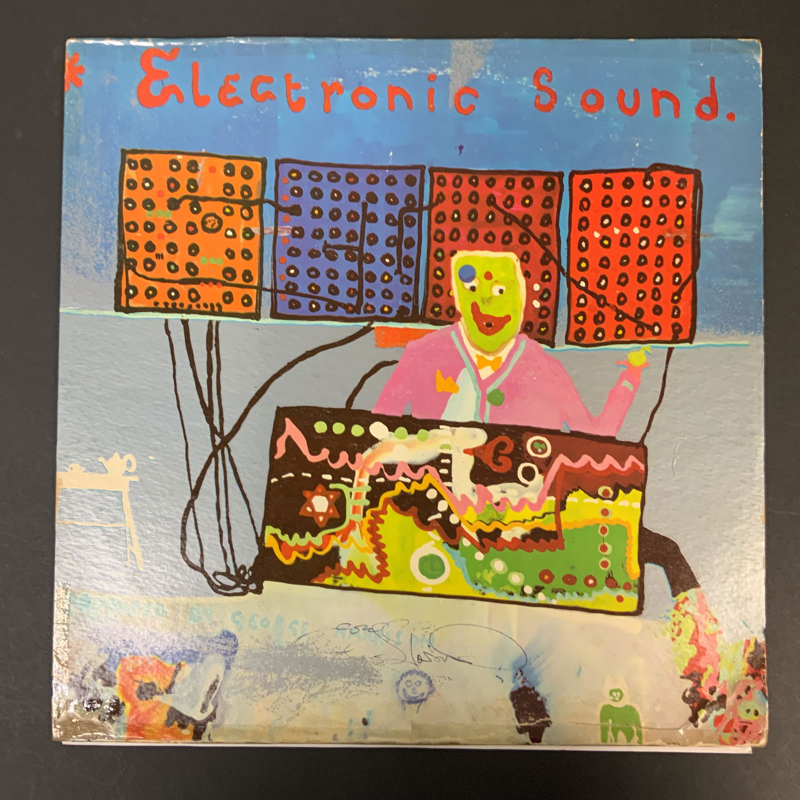 George Harrison Autographed Album cover: Displays are not framed, and can be framed for a cost. Framed items will state they are framed in the name of the item. All signed items come with a COA. Ask any and all questions BEFORE bidding. Sign