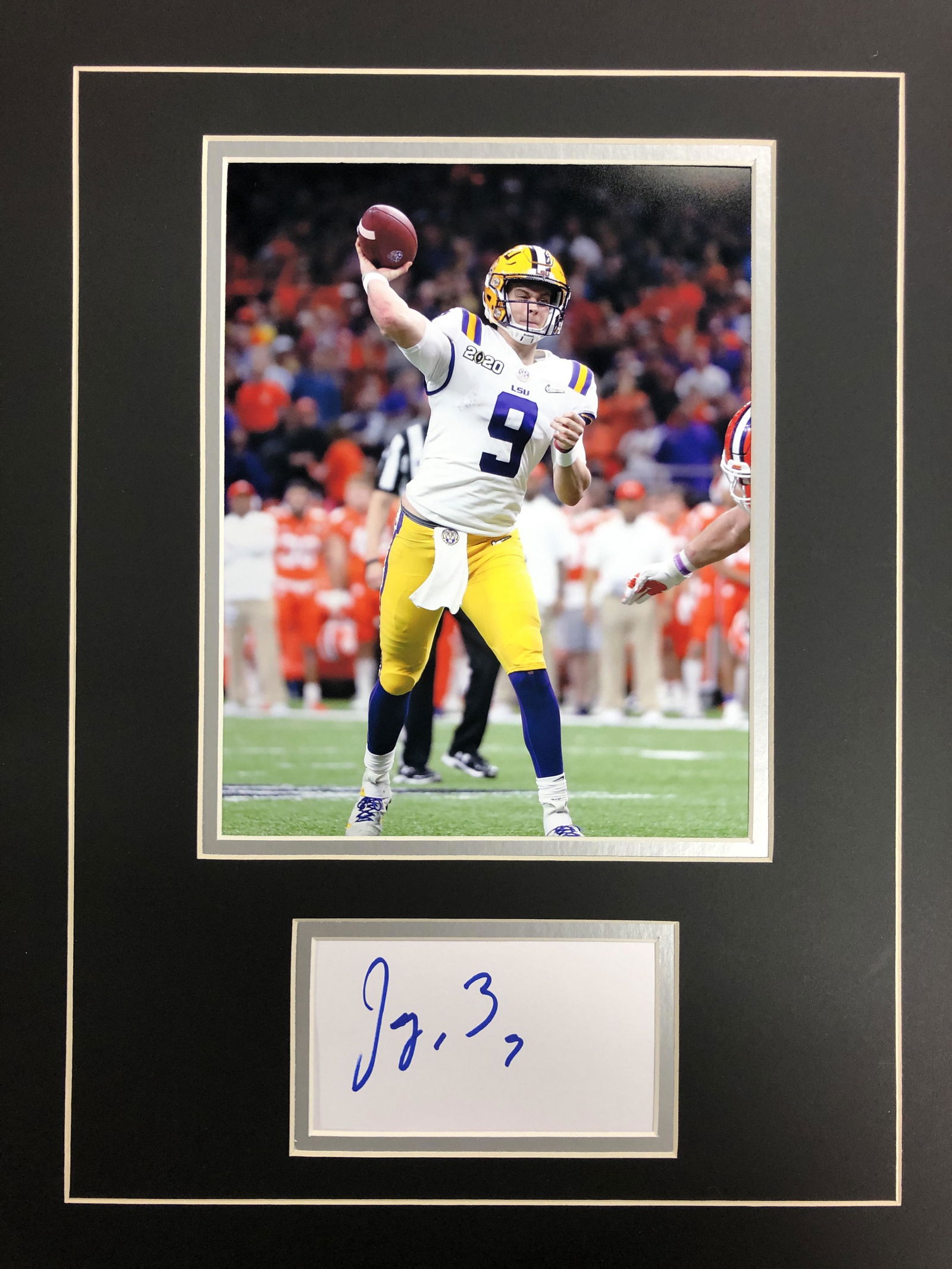Joe Burrow Autograph Display (1 of 1)
