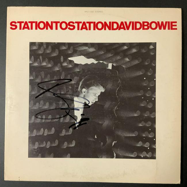 David Bowie Autographed Album Cover: Displays are not framed, and can be framed for a cost and are assembled after payment is received. Framed items will state they are framed in the name of the item. All signed items come with a COA. As