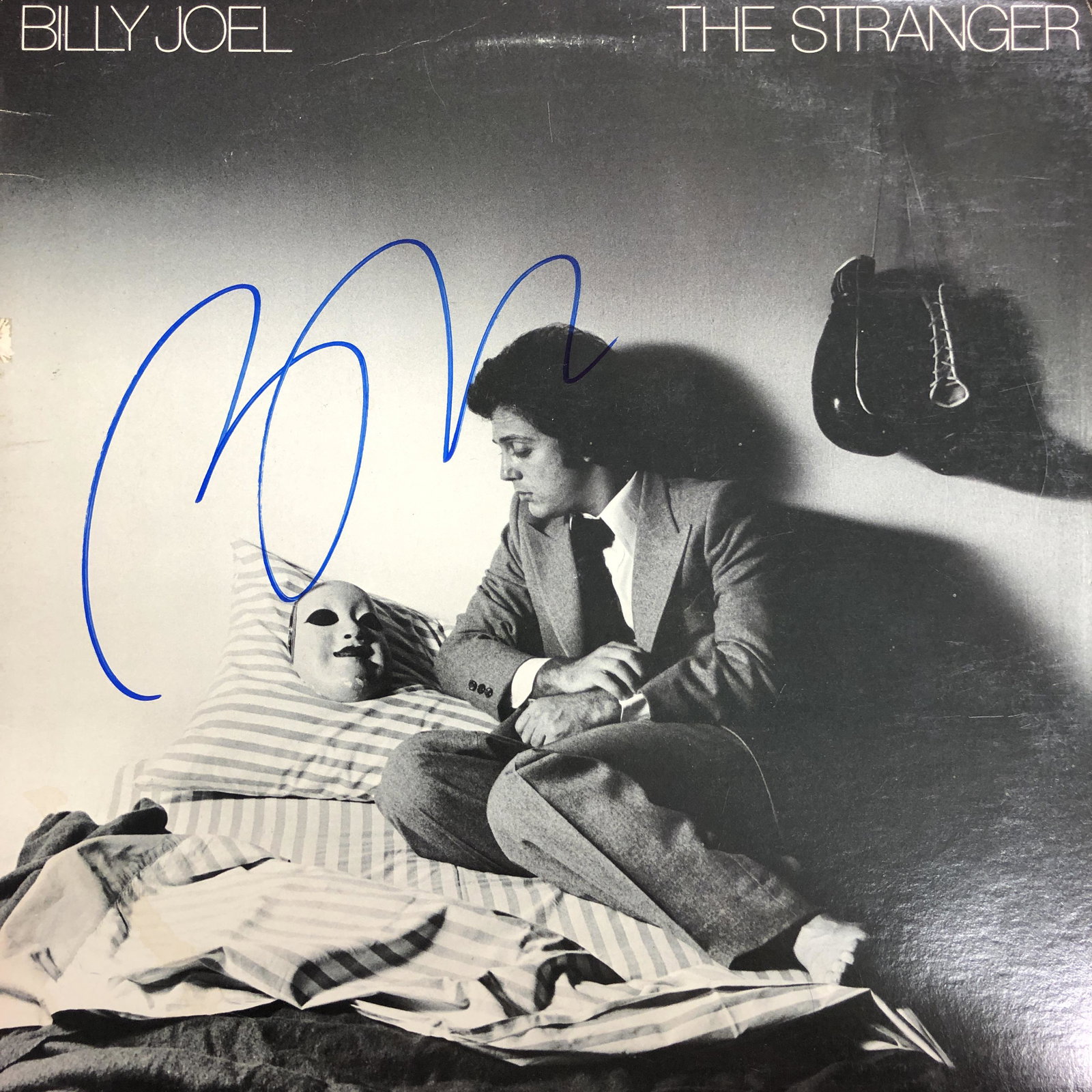 Billy Joel Autographed Album Cover: Displays are not framed, and can be framed for a cost. Framed items will state they are framed in the name of the item. All signed items come with a COA. Ask any and all questions BEFORE bidding. Sign