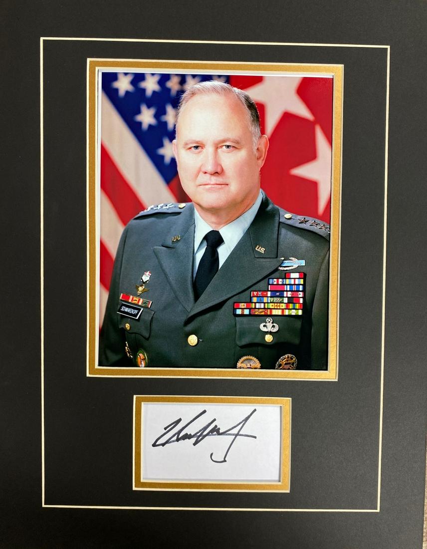 Norman Schwarzkopf Autograph Display (1 of 1)