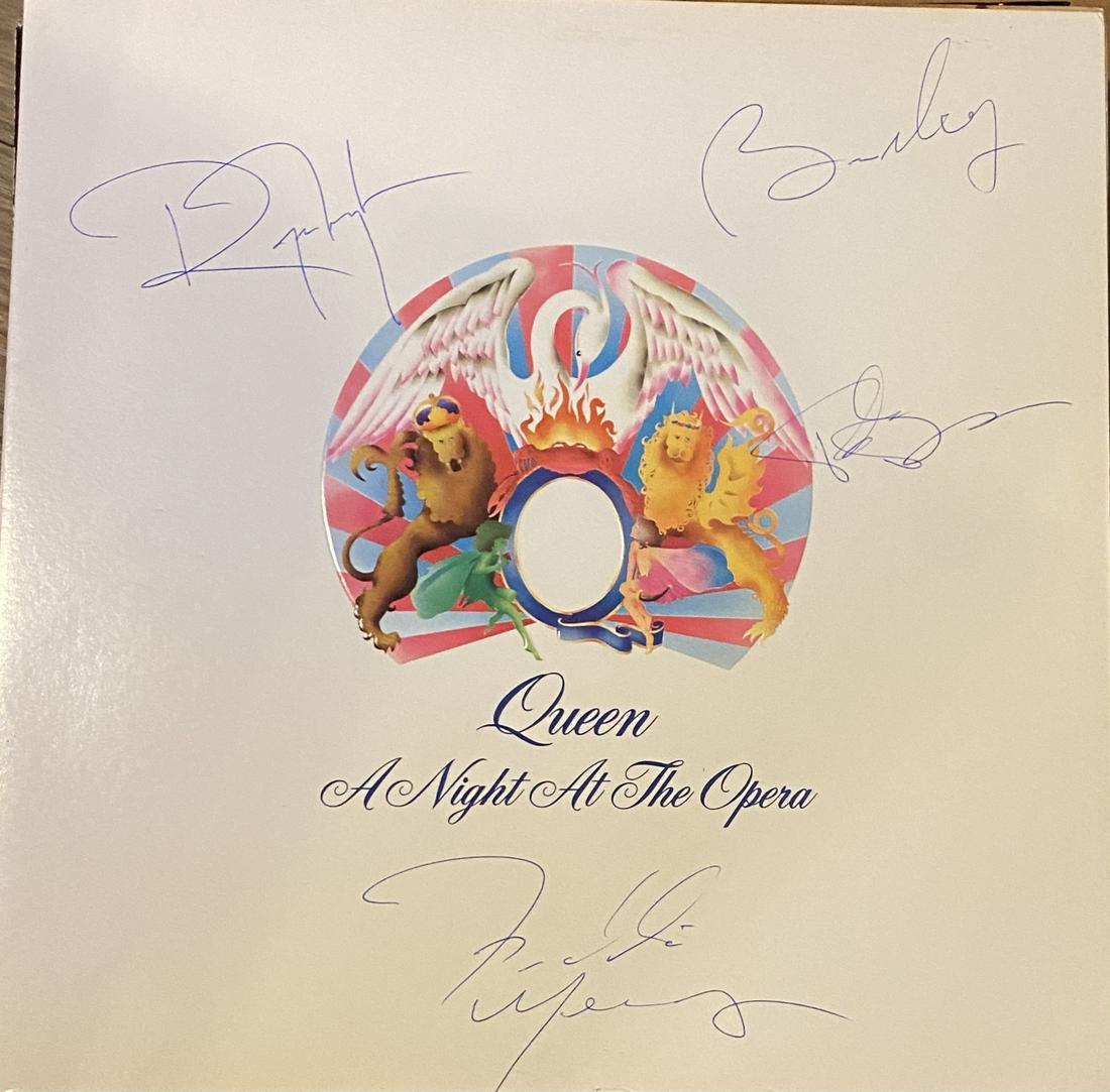 Queen Autographed Album FREDDIE BRIAN JOHN ROGER!! (1 of 1)