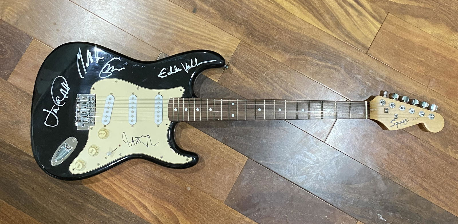 Pearl Jam Autographed Guitar All 5 Members! (1 of 1)
