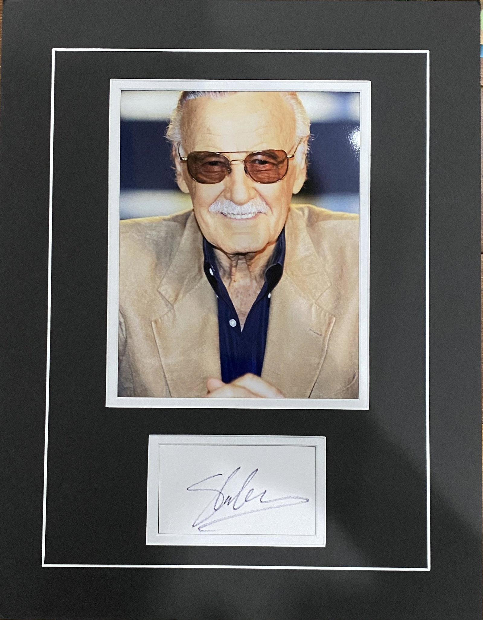 Stan Lee AUTOGRAPHED Display (1 of 1)