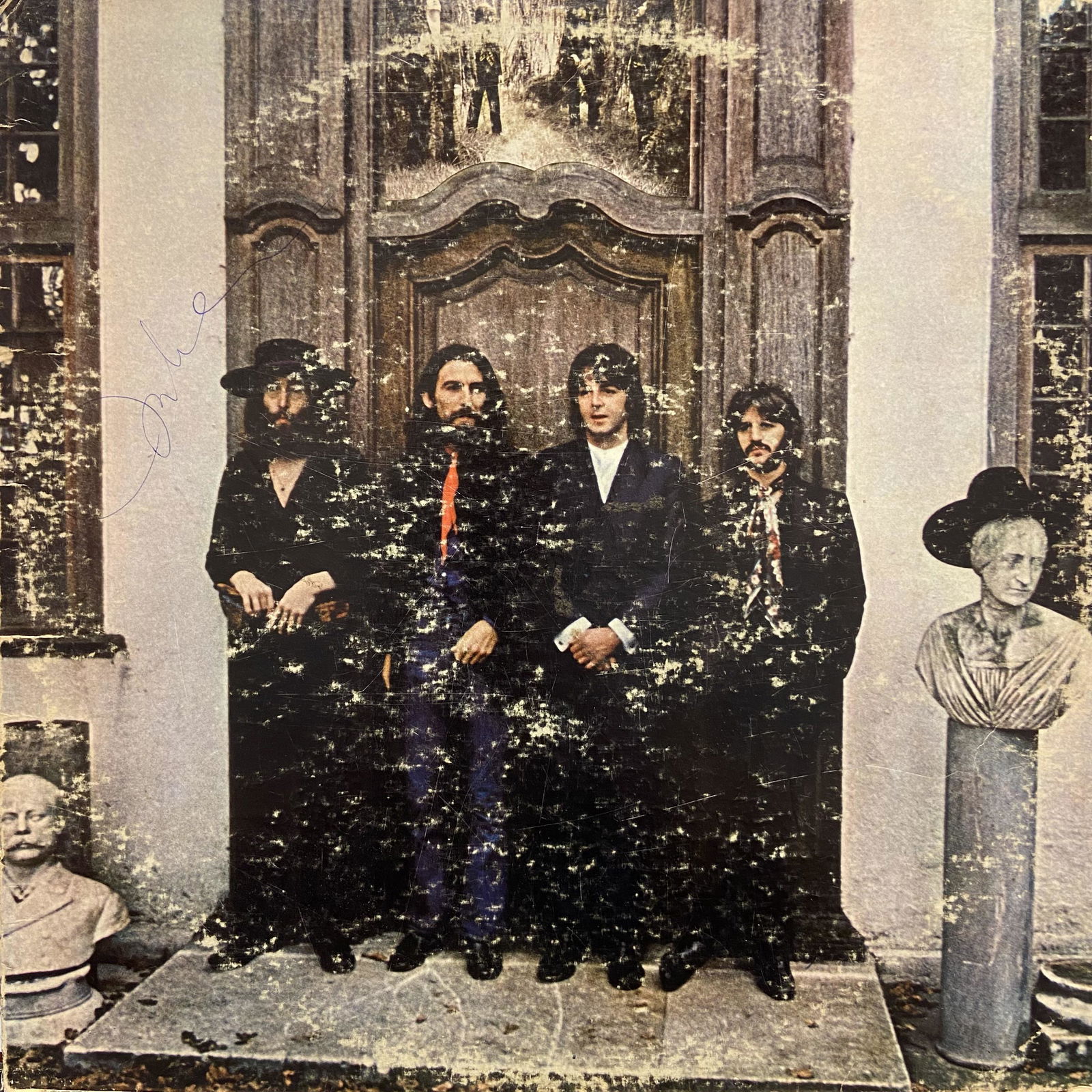 John Lennon Autographed Album Cover: No vinyl, Displays are assembled AFTER payment is received, picture is a mock up of finished product. Displays are not framed, and can be framed for a cost. Framed items will state they are framed in