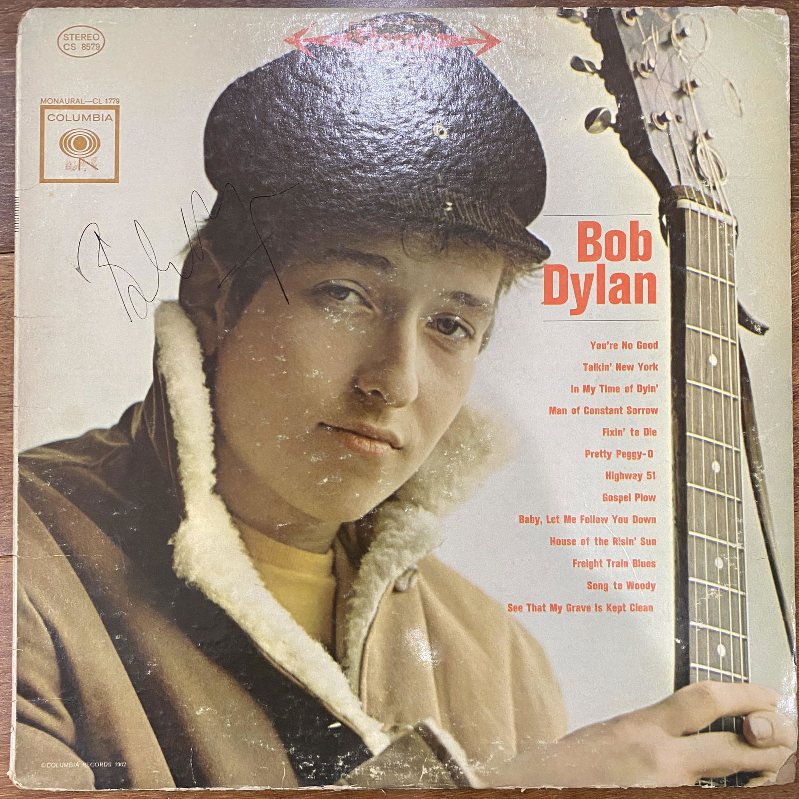 Bob Dylan AUTOGRAPHED Album (1 of 1)