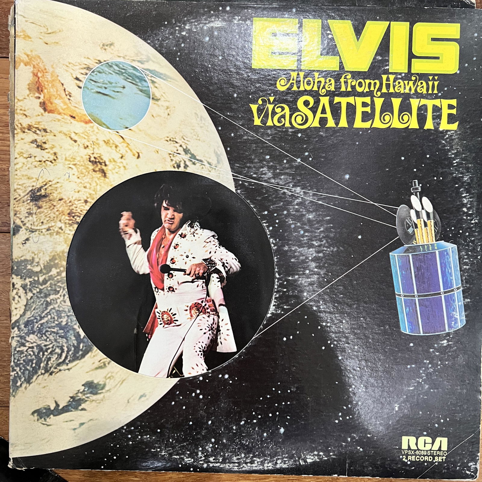 Elvis Presley Autographed ALBUM: Very rare 6 string Hofner. Displays are not framed, and can be framed for a cost. Framed items will state they are framed in the name of the item. All signed items come with a COA. Ask any and all que