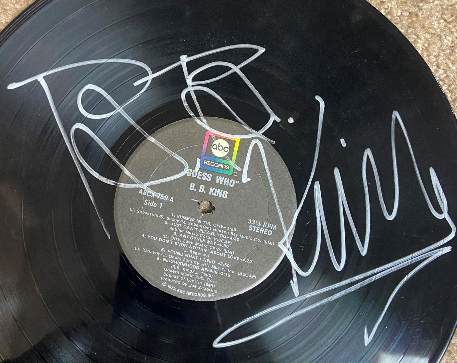 BB King Autographed Record (1 of 1)