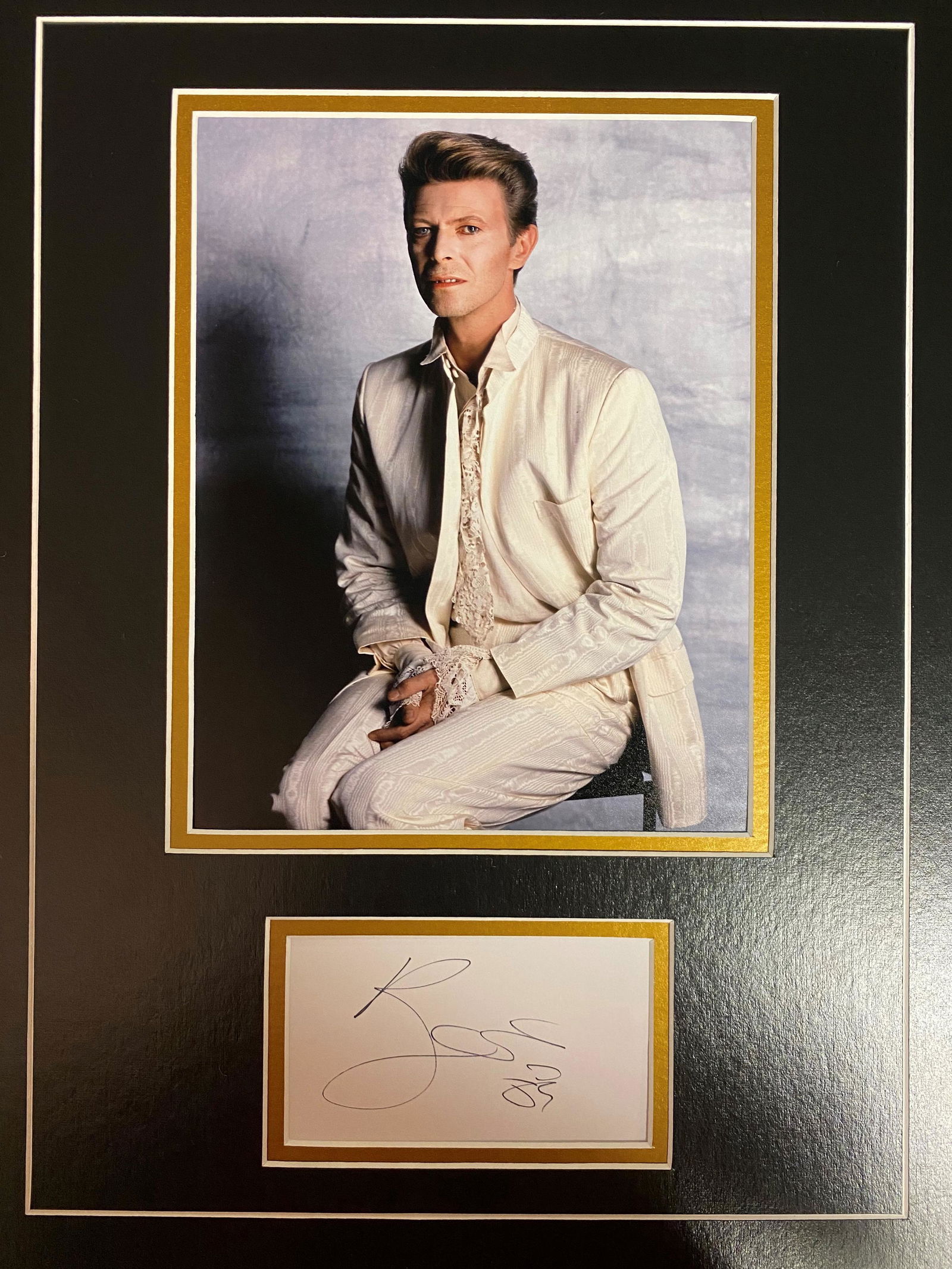 David Bowie Autograph Display (1 of 1)