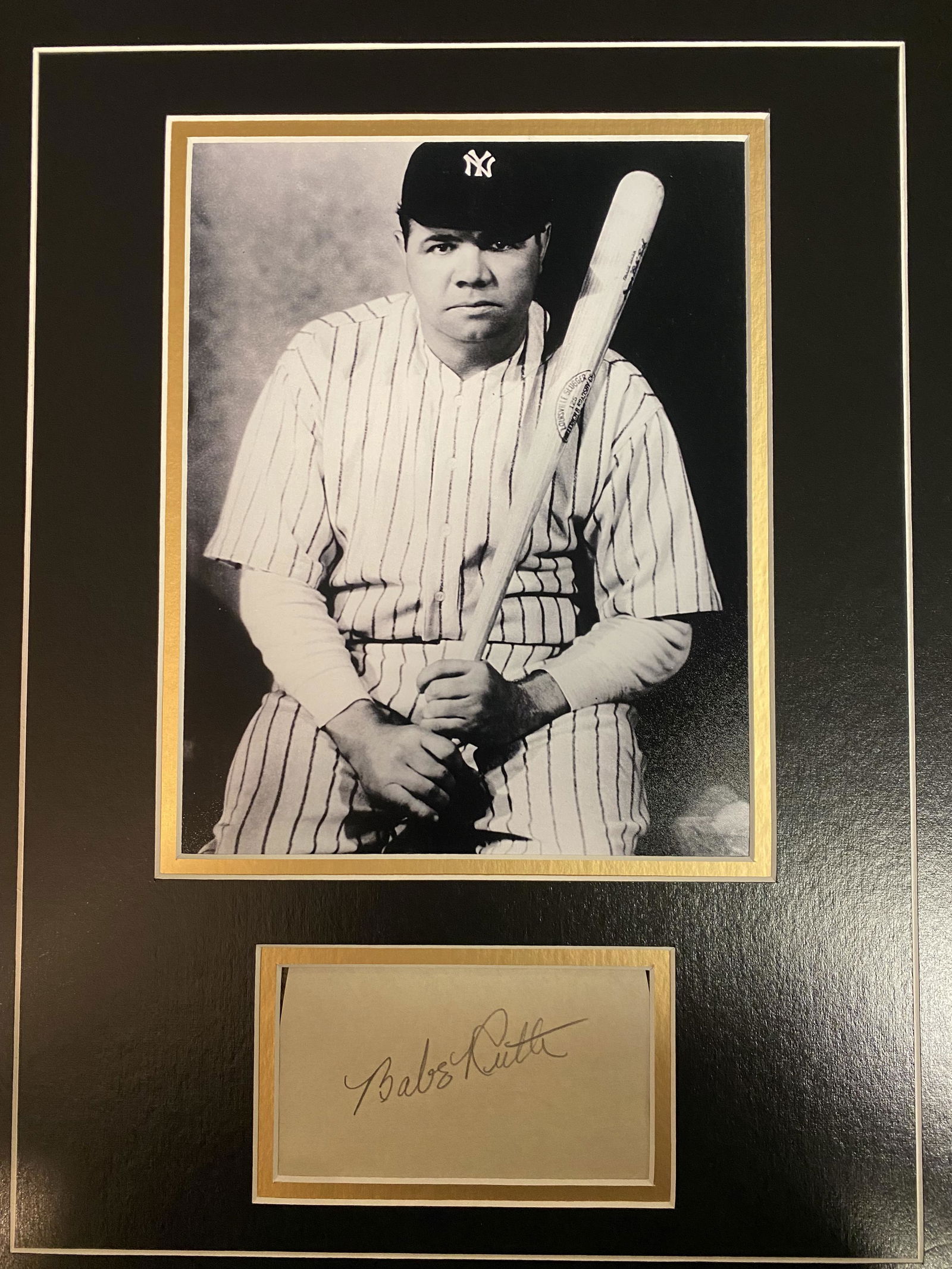 Babe Ruth Autograph Display (1 of 1)