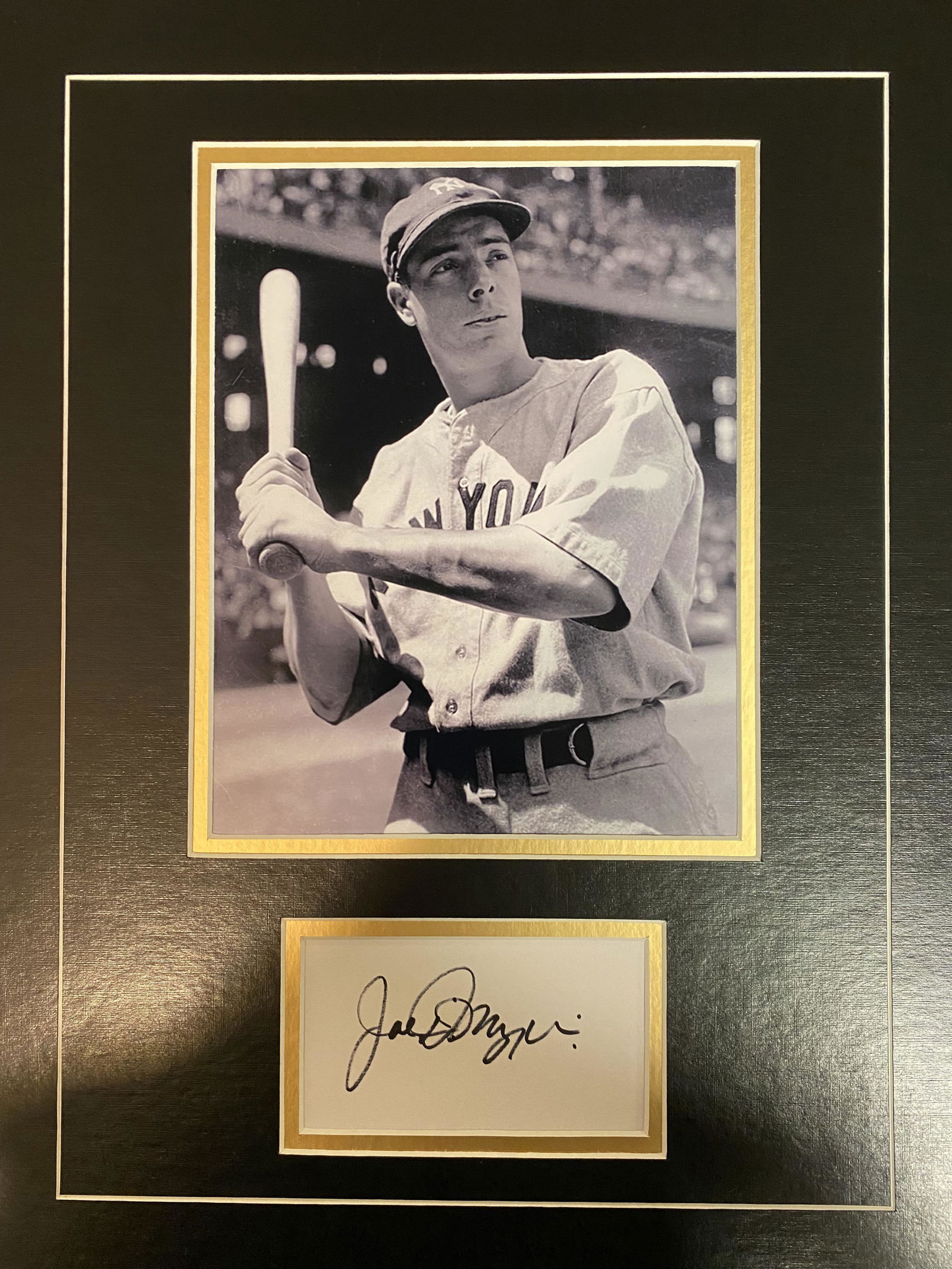 Joe DiMaggio Autograph Display (1 of 1)