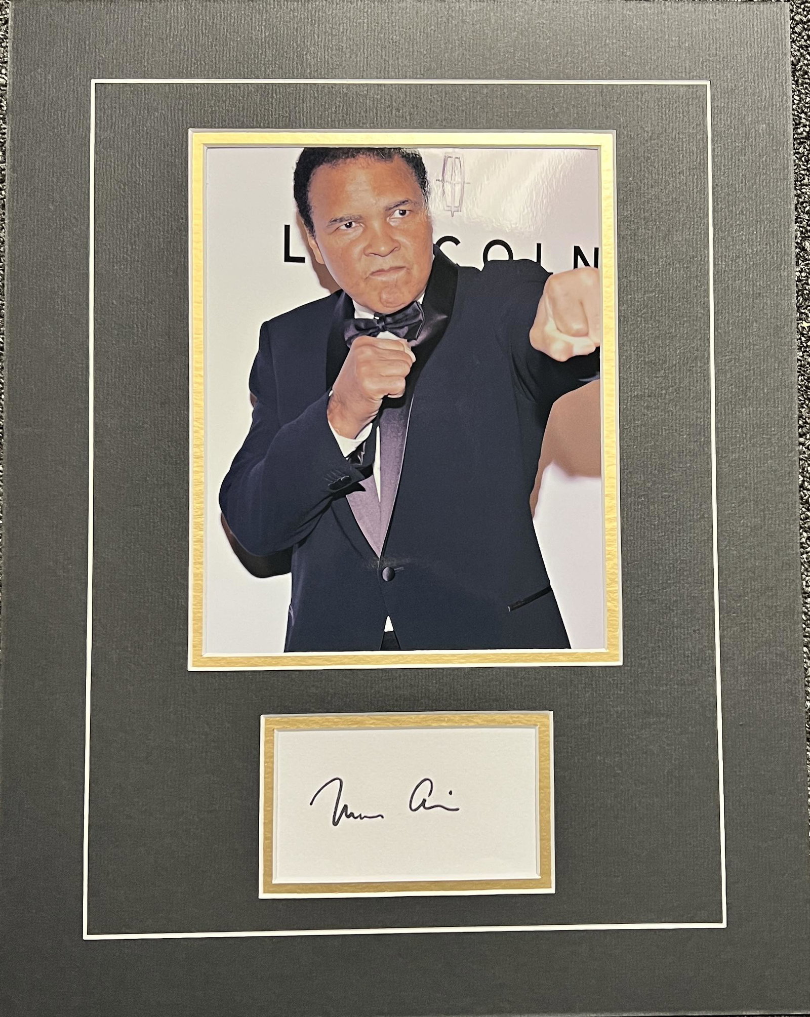 Ali Autographed Display: Displays are not framed, and can be framed for a cost. Framed items will state they are framed in the name of the item. All signed items come with a COA. Ask any and all questions BEFORE bidding. Sign