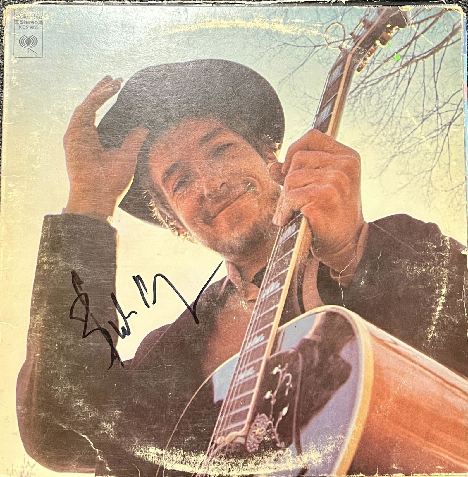 Bob Dylan Autographed Album: Displays are not framed, and can be framed for a cost. Framed items will state they are framed in the name of the item. All signed items come with a COA. Ask any and all questions BEFORE bidding. Sign