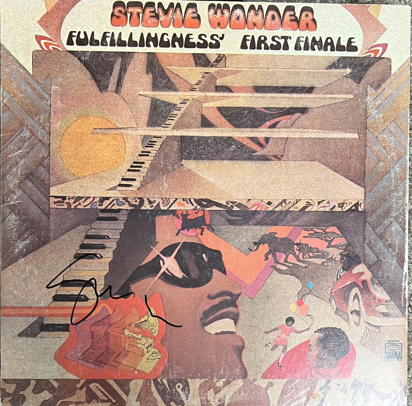 Stevie Wonder Autographed ALBUM: Displays are not framed, and can be framed for a cost. Framed items will state they are framed in the name of the item. All signed items come with a COA. Ask any and all questions BEFORE bidding. Sign