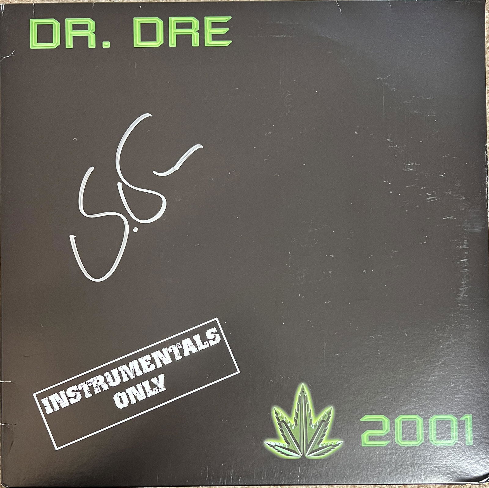 Dr.Dre Autographed ALBUM (1 of 1)