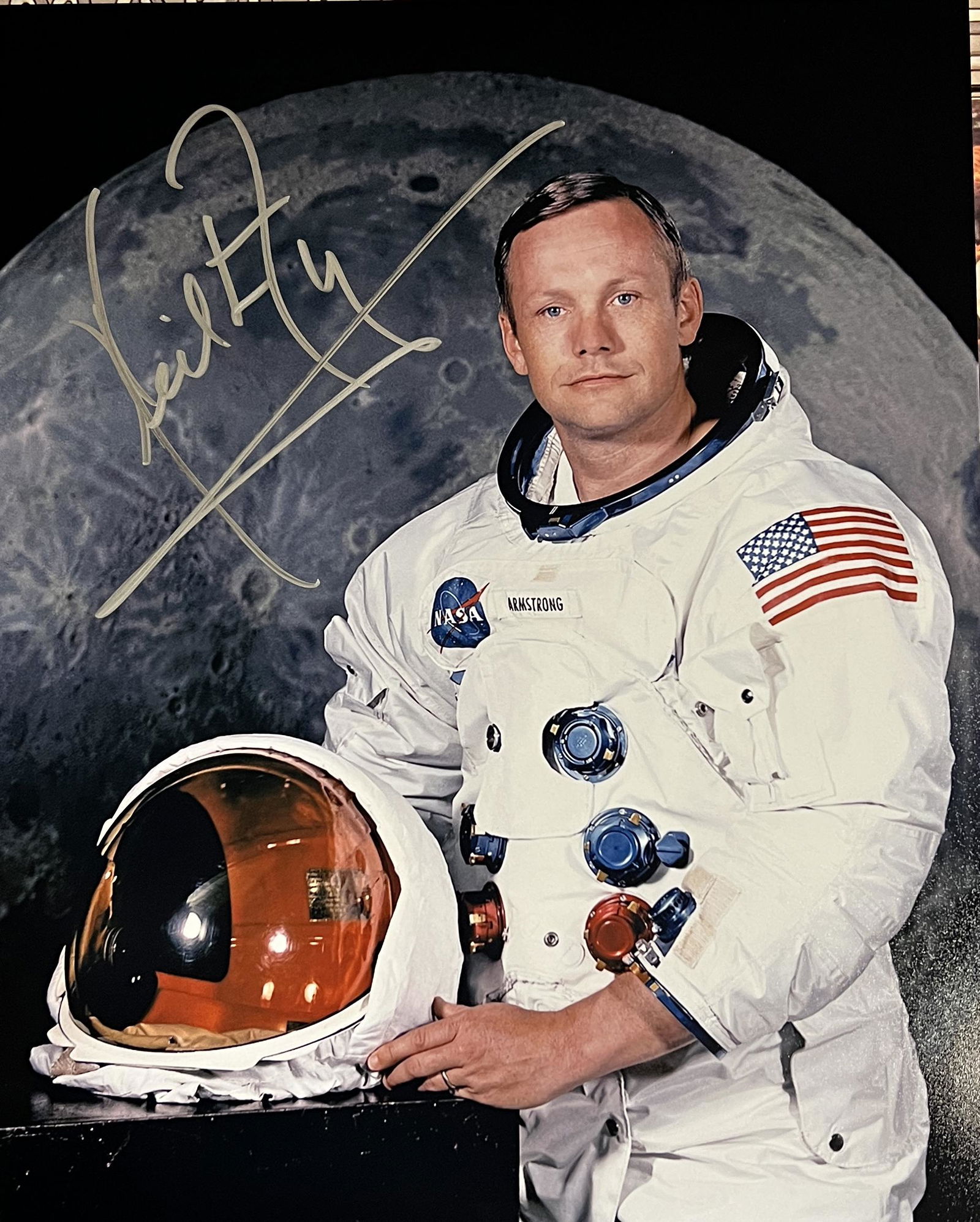 Neil Armstrong Autographed 8x10 (1 of 1)