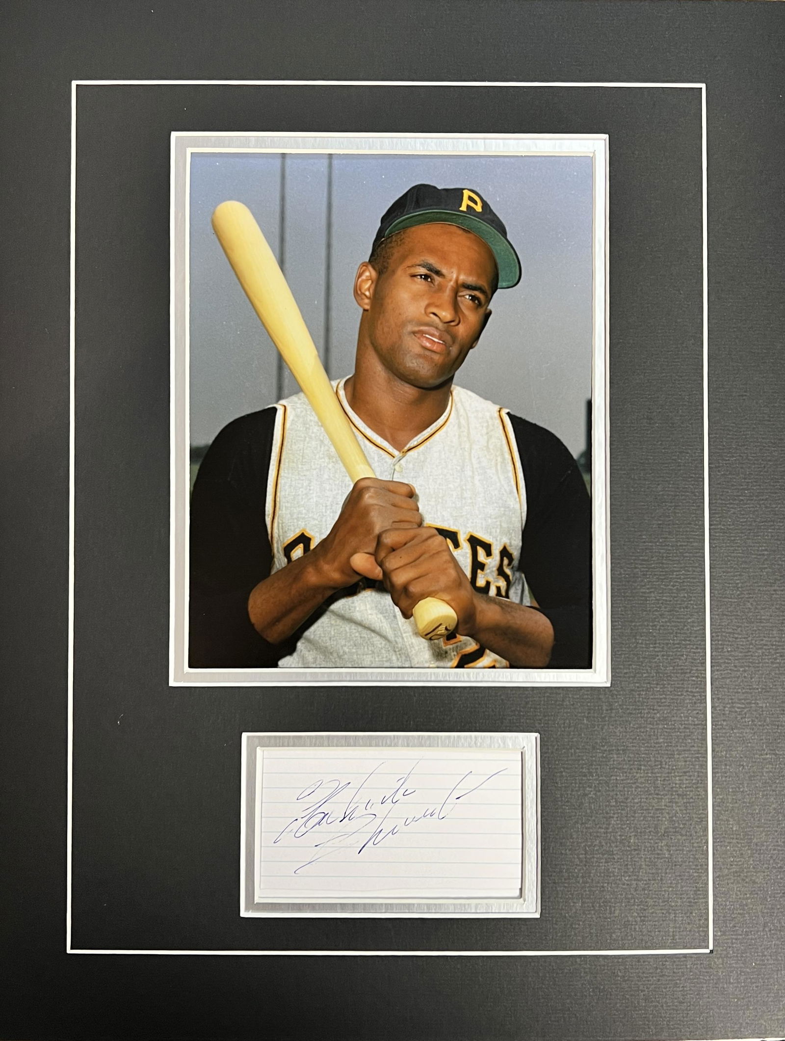 Roberto Clemente Autographed Display (1 of 1)