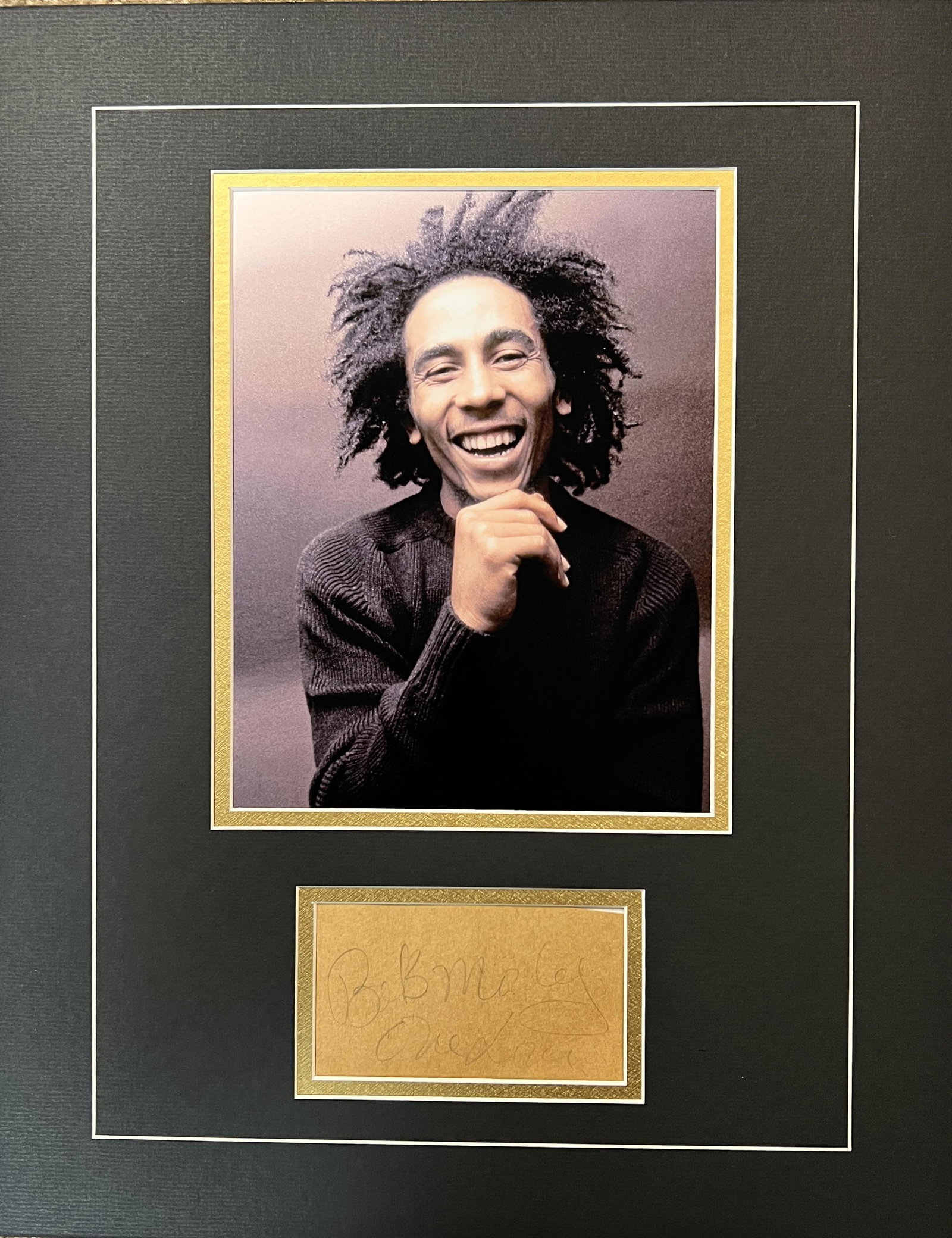 Bob Marley Autographed Display: Displays are not framed, and can be framed for a cost. Framed items will state they are framed in the name of the item. All signed items come with a COA. Ask any and all questions BEFORE bidding. Sign