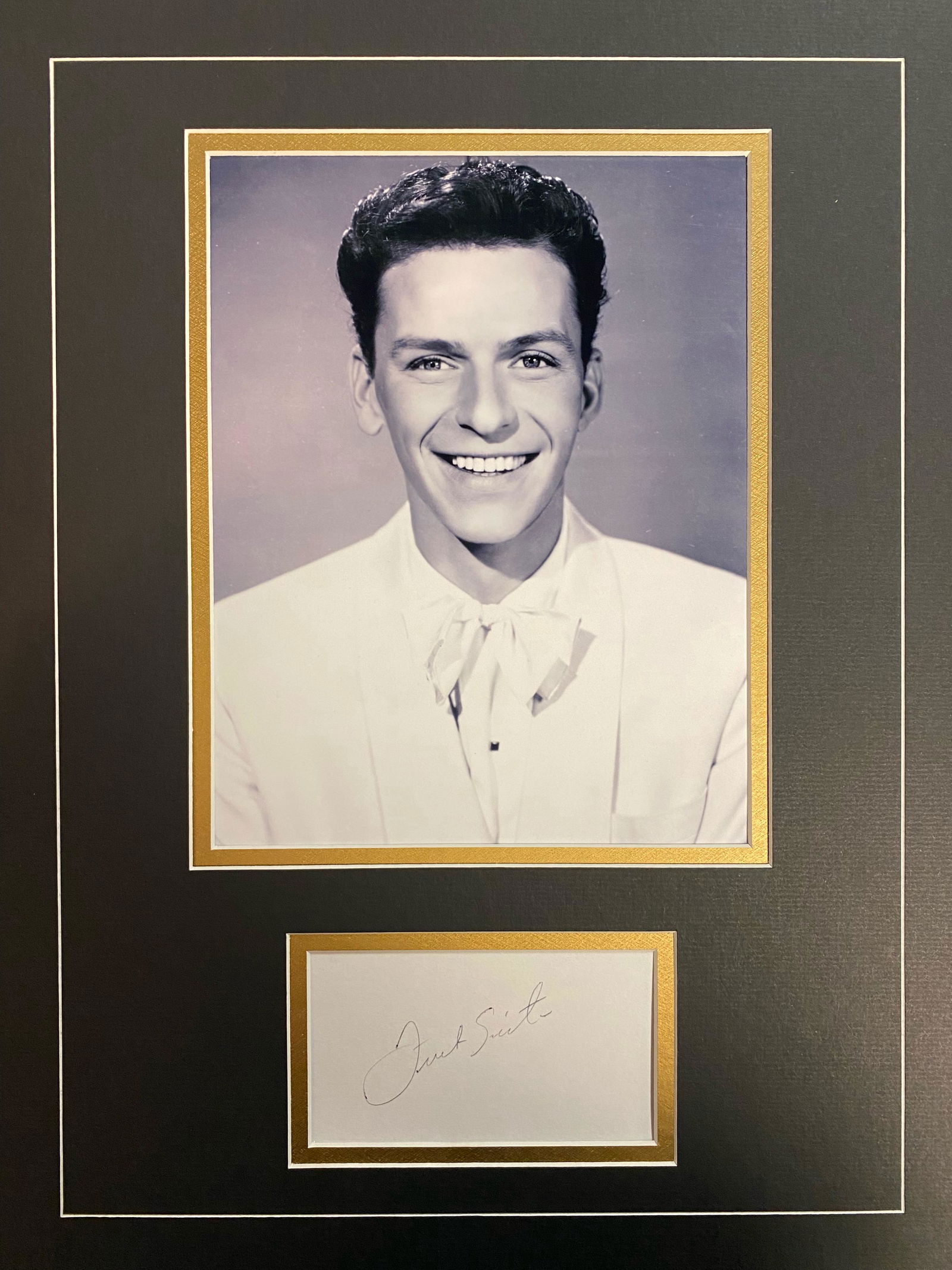 Frank Sinatra Autographed DISPLAY (1 of 1)
