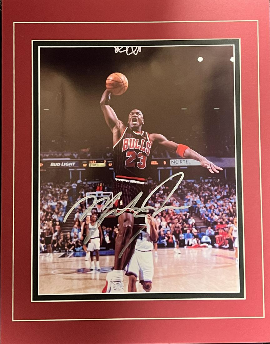 Michael Jordan Autographed 8X10 (1 of 1)