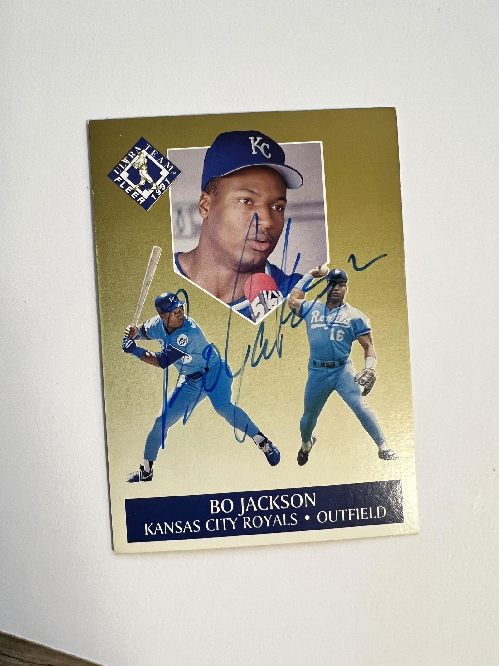 Bo Jackson Autographed Card (1 of 1)