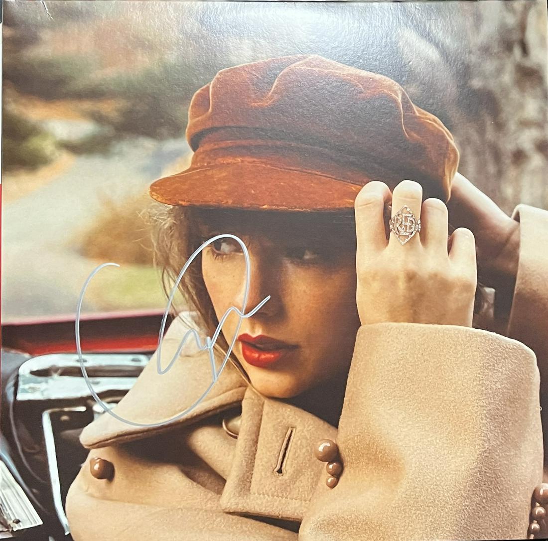 Taylor Swift Autographed ALBUM: Displays are not framed, and can be framed for a cost. Framed items will state they are framed in the name of the item. All signed items come with a COA. Ask any and all questions BEFORE bidding. Sign