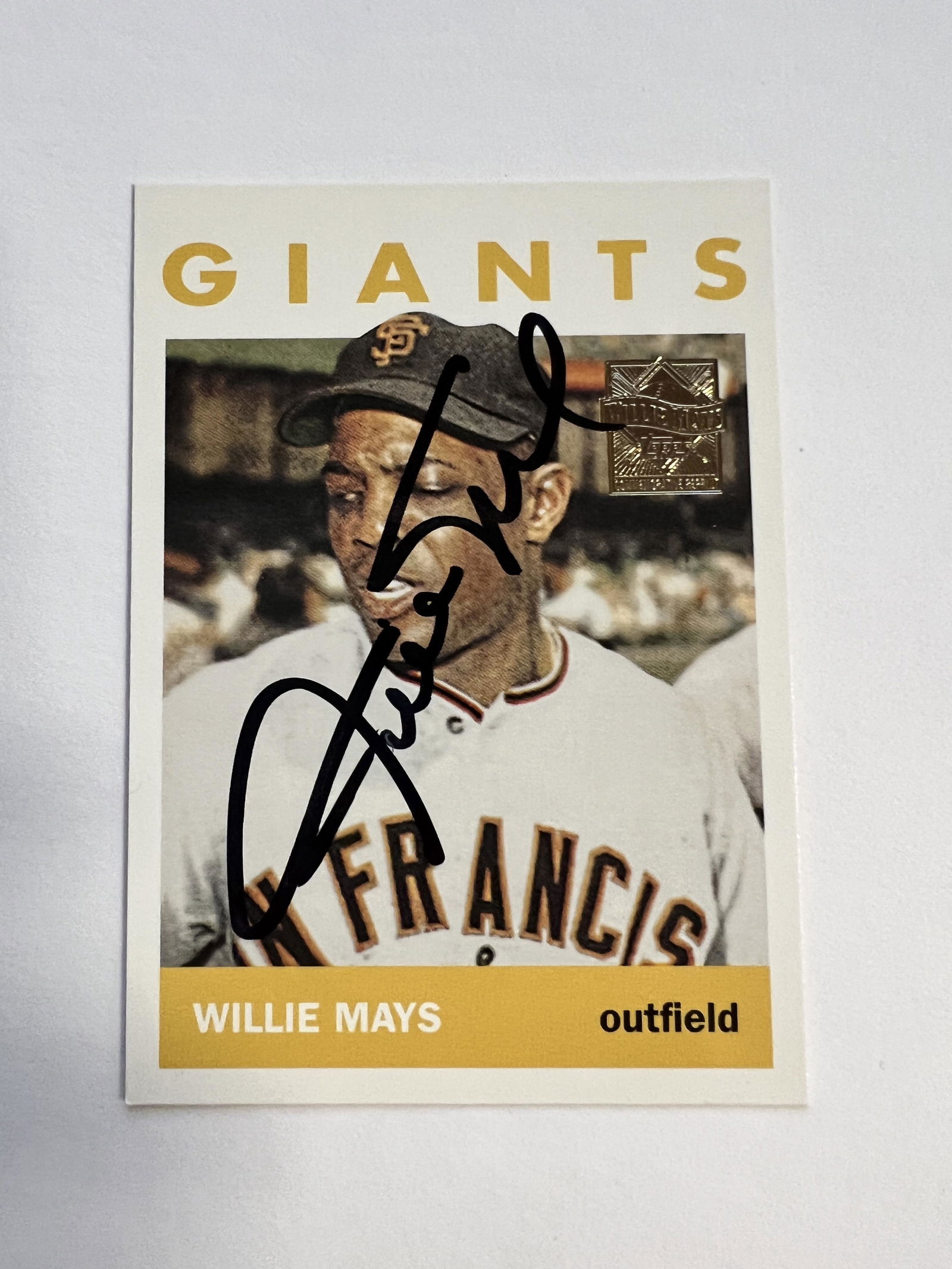 Willie Mays Autographed CARD (1 of 1)