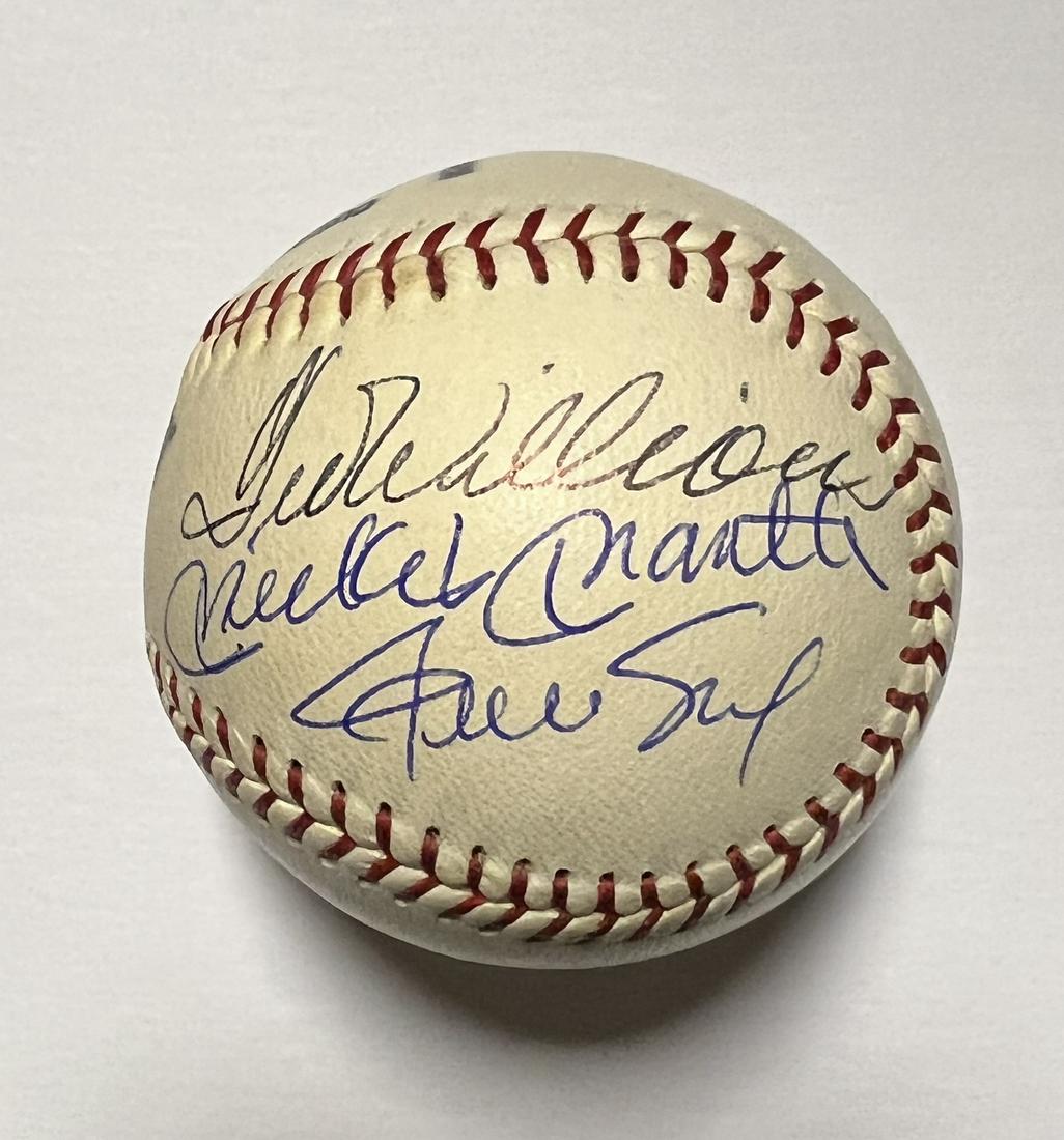 Fidel Castro Autographed Baseball (1 of 1)