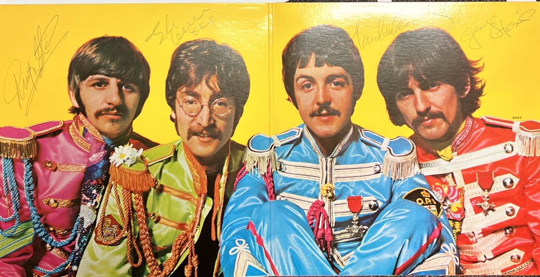 The Beatles AUTOGRAPHED Album (1 of 1)