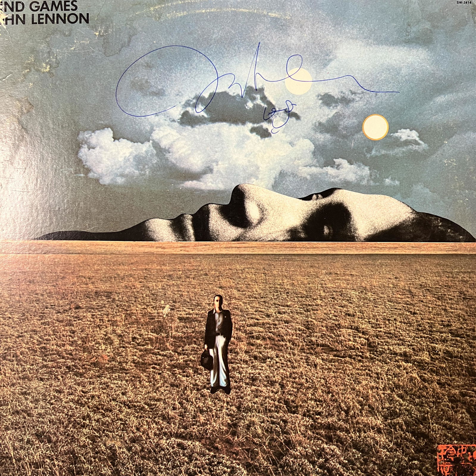 John Lennon Autographed Album: Displays are not framed, and can be framed for a cost. Framed items will state they are framed in the name of the item. All signed items come with a COA. Ask any and all questions BEFORE bidding. Sign