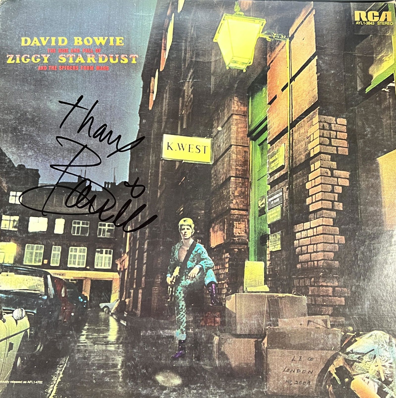 David Bowie AUTOGRAPHED Album (1 of 1)