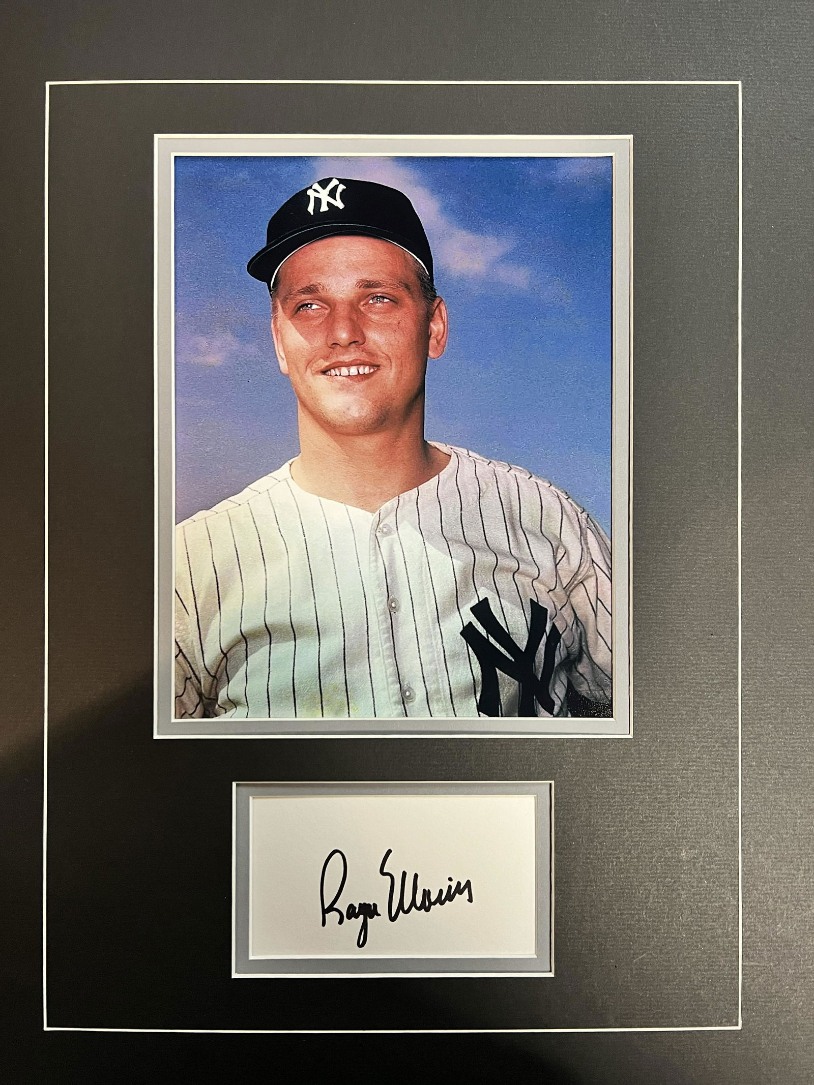 Roger MARIS Autographed Display (1 of 1)