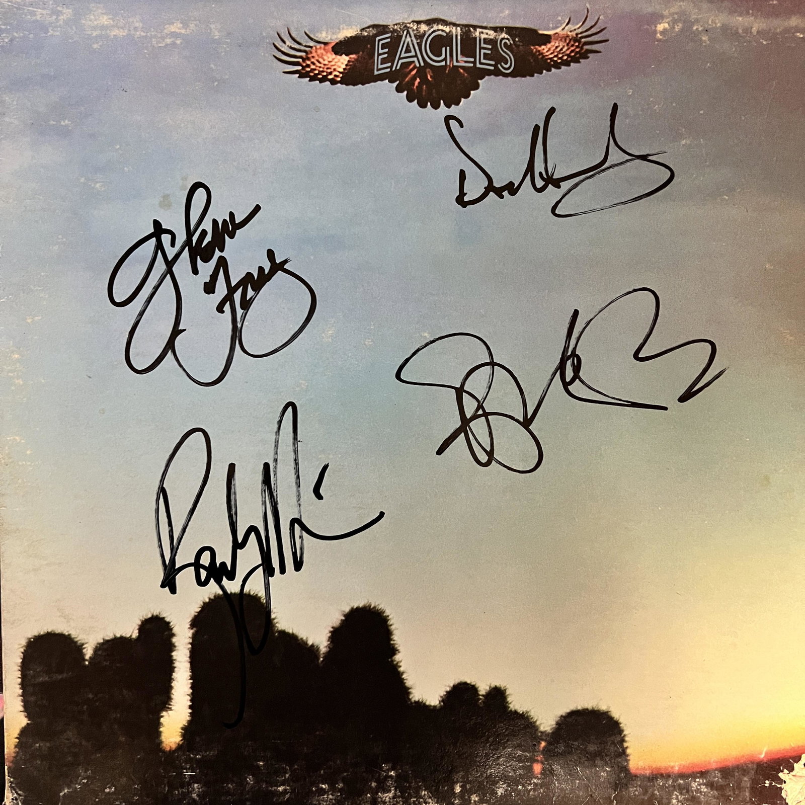 The Eagles Autographed Album All 4: GLENN RANDY DON BERNIE, Displays are not framed, and can be framed for a cost. Framed items will state they are framed in the name of the item. All signed items come with a COA. Ask any and all questi