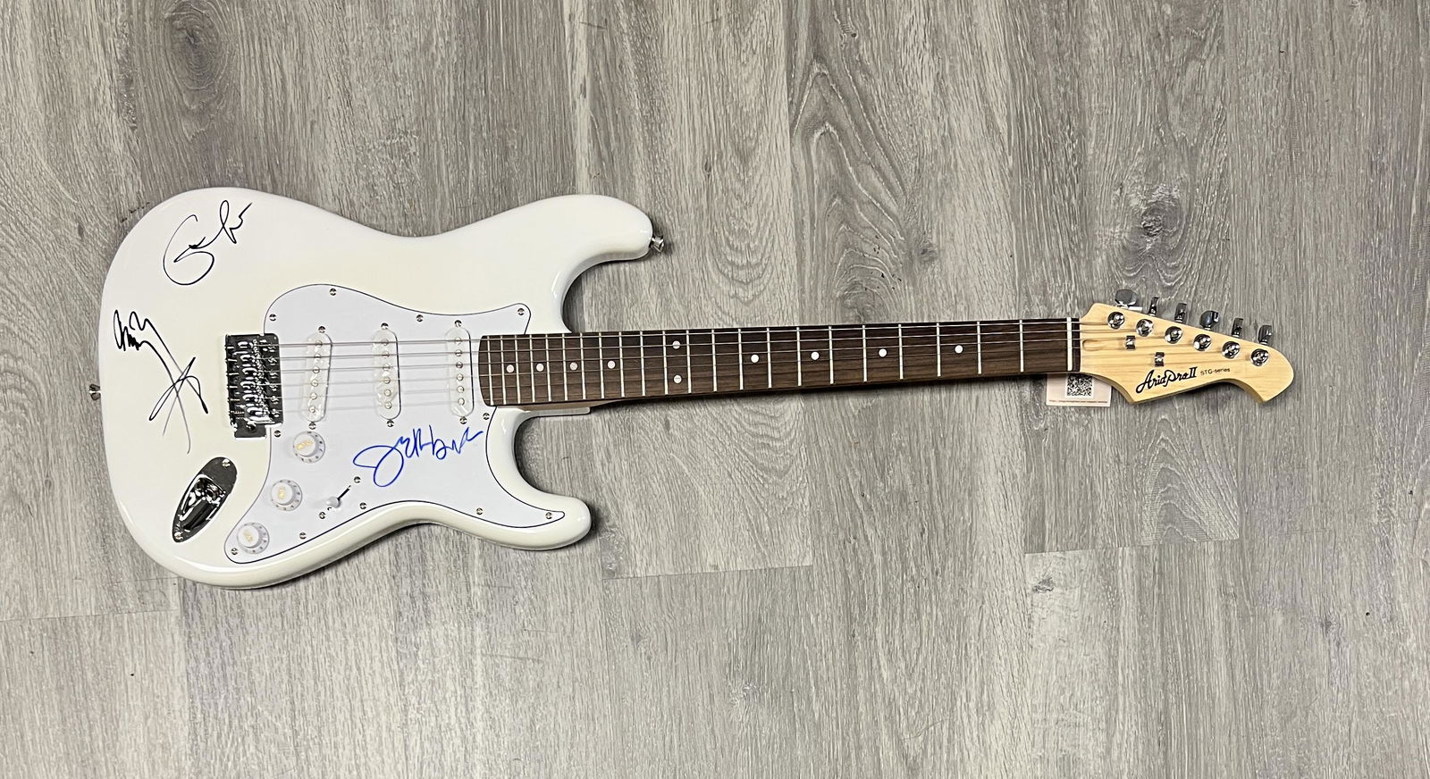 Jeff Beck Jimmy Page Eric Clapton Autographed Guitar (1 of 1)