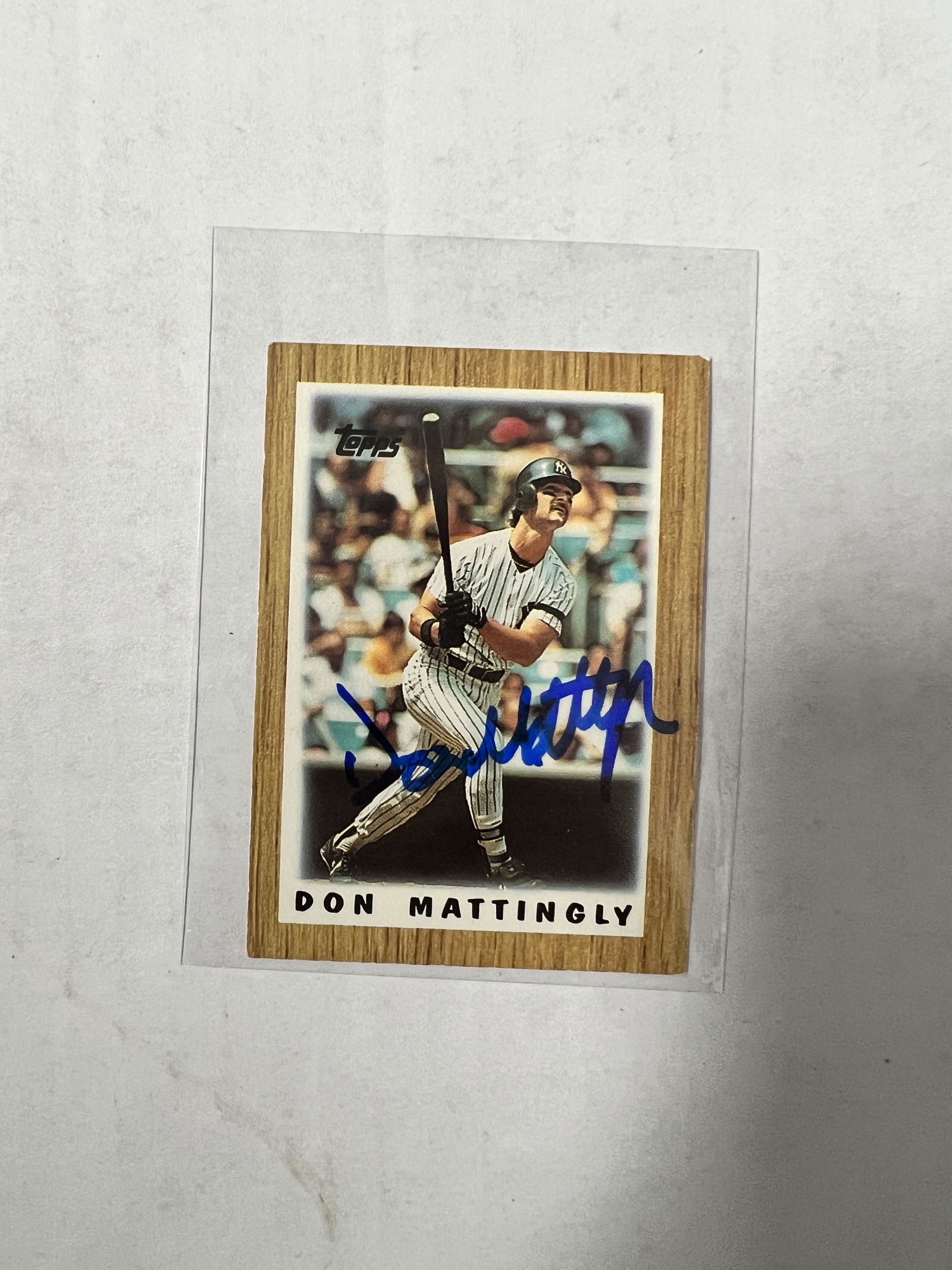Don Mattingly Autographed CARD (1 of 1)