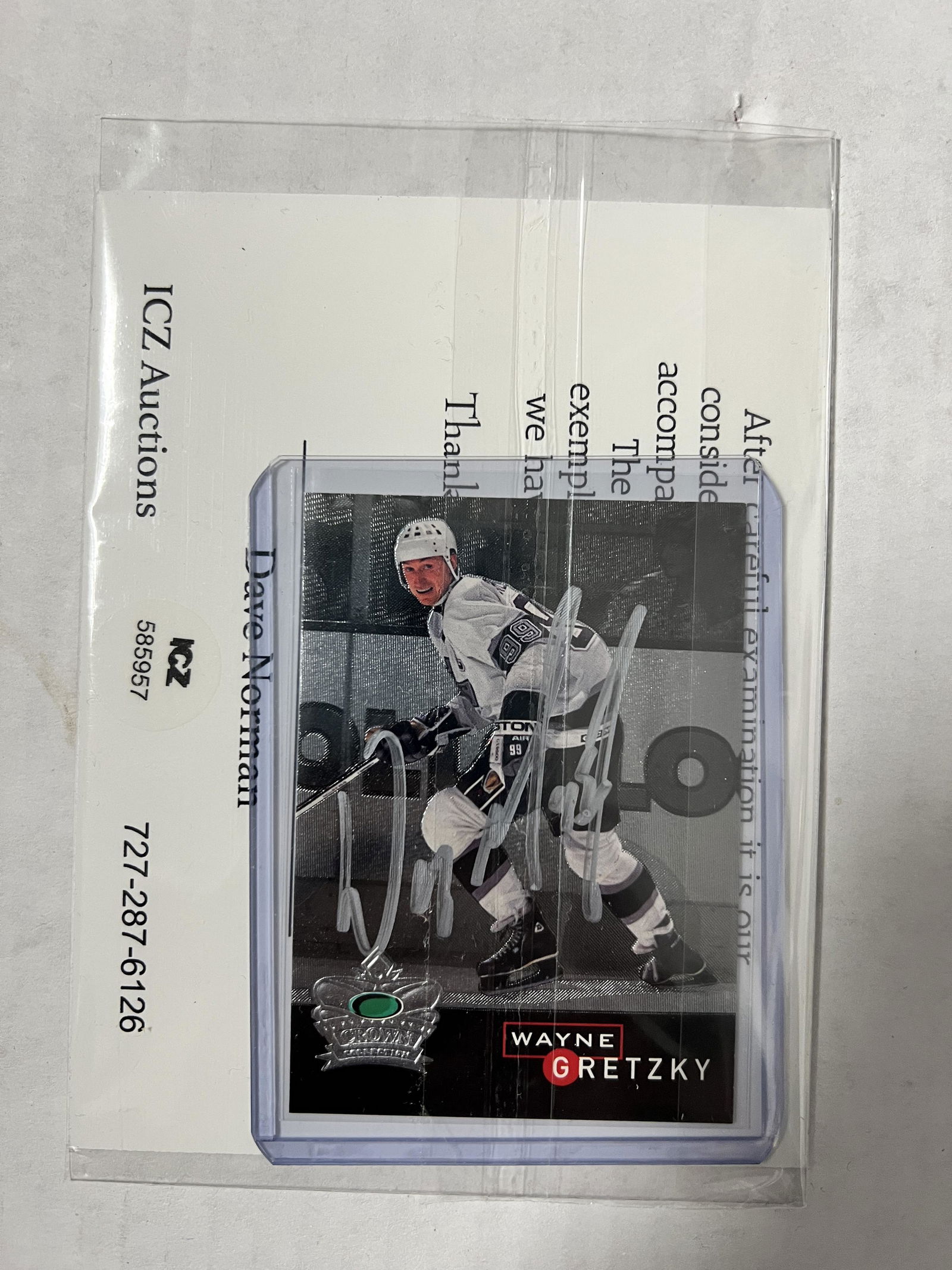 Wayne Gretzky Autographed Card (1 of 1)