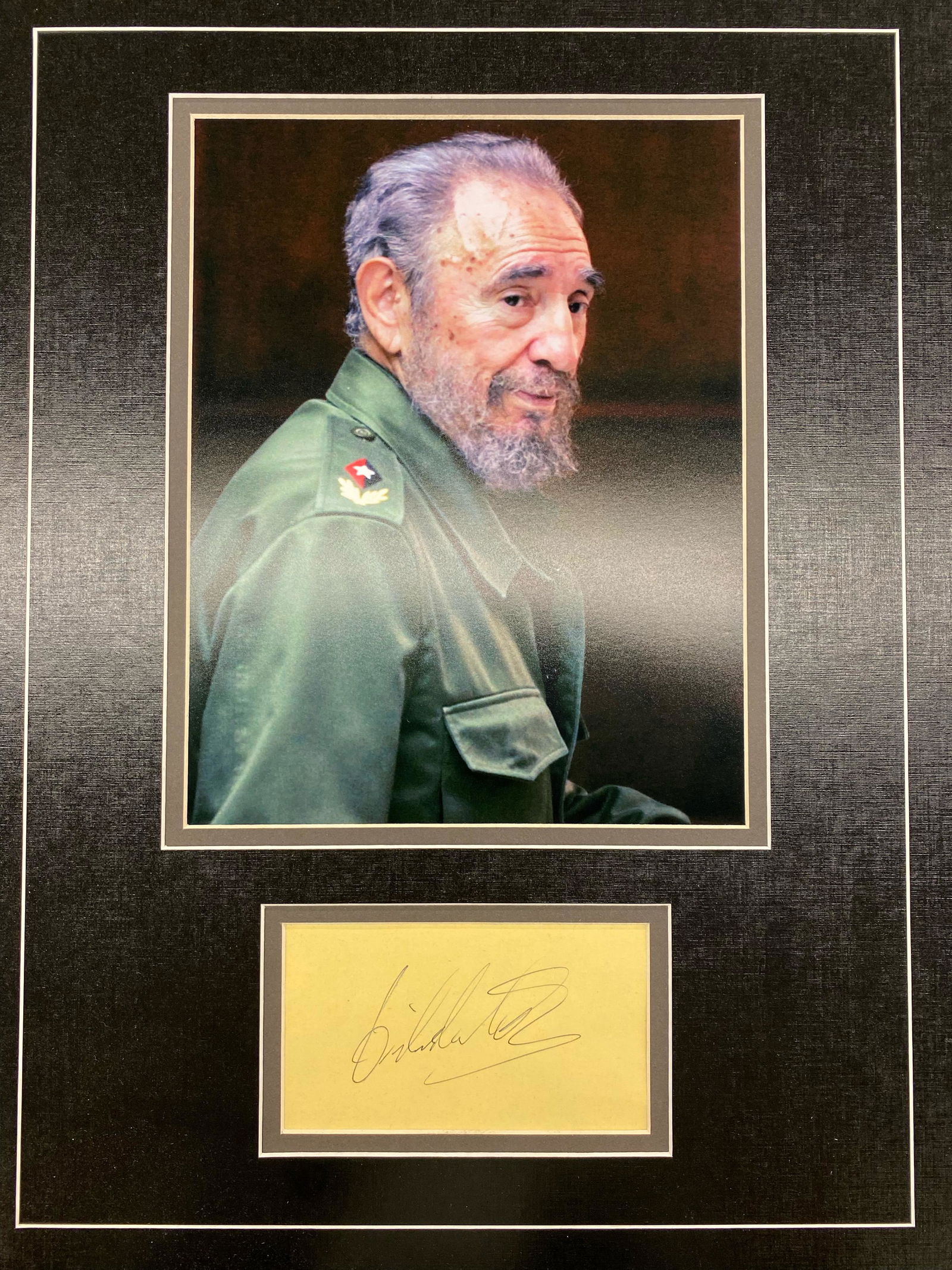 Fidel Castro Autographed Display (1 of 1)