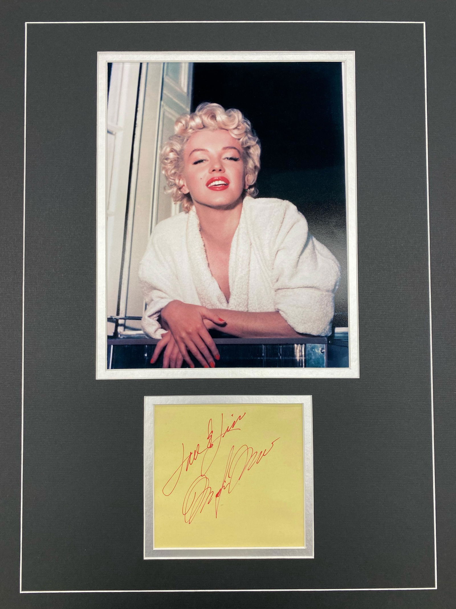 Marilyn Monroe Autographed Display (1 of 1)